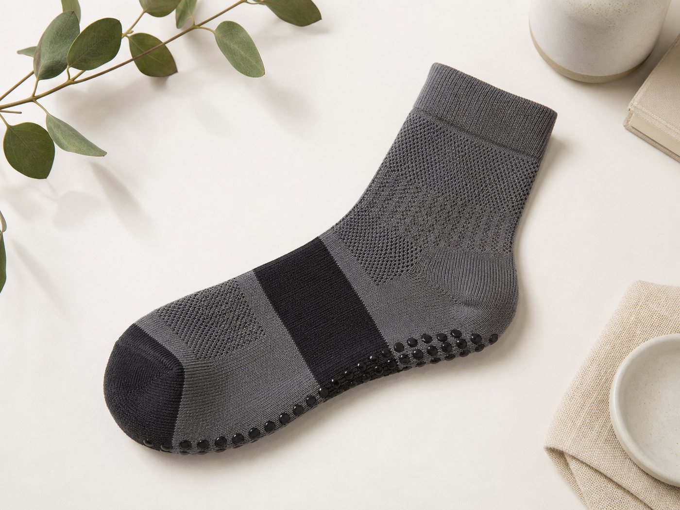 Arch support band on grip socks