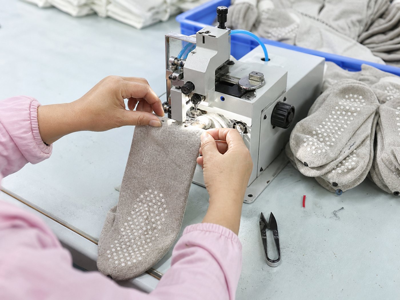 No-show sock toe linking and seam checking