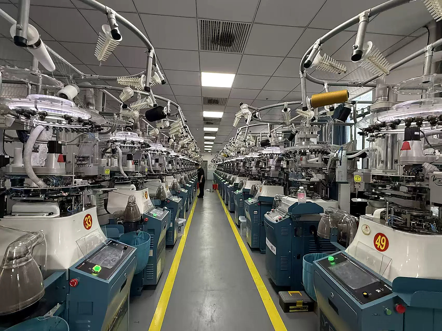 Knitting in sock manufacturing