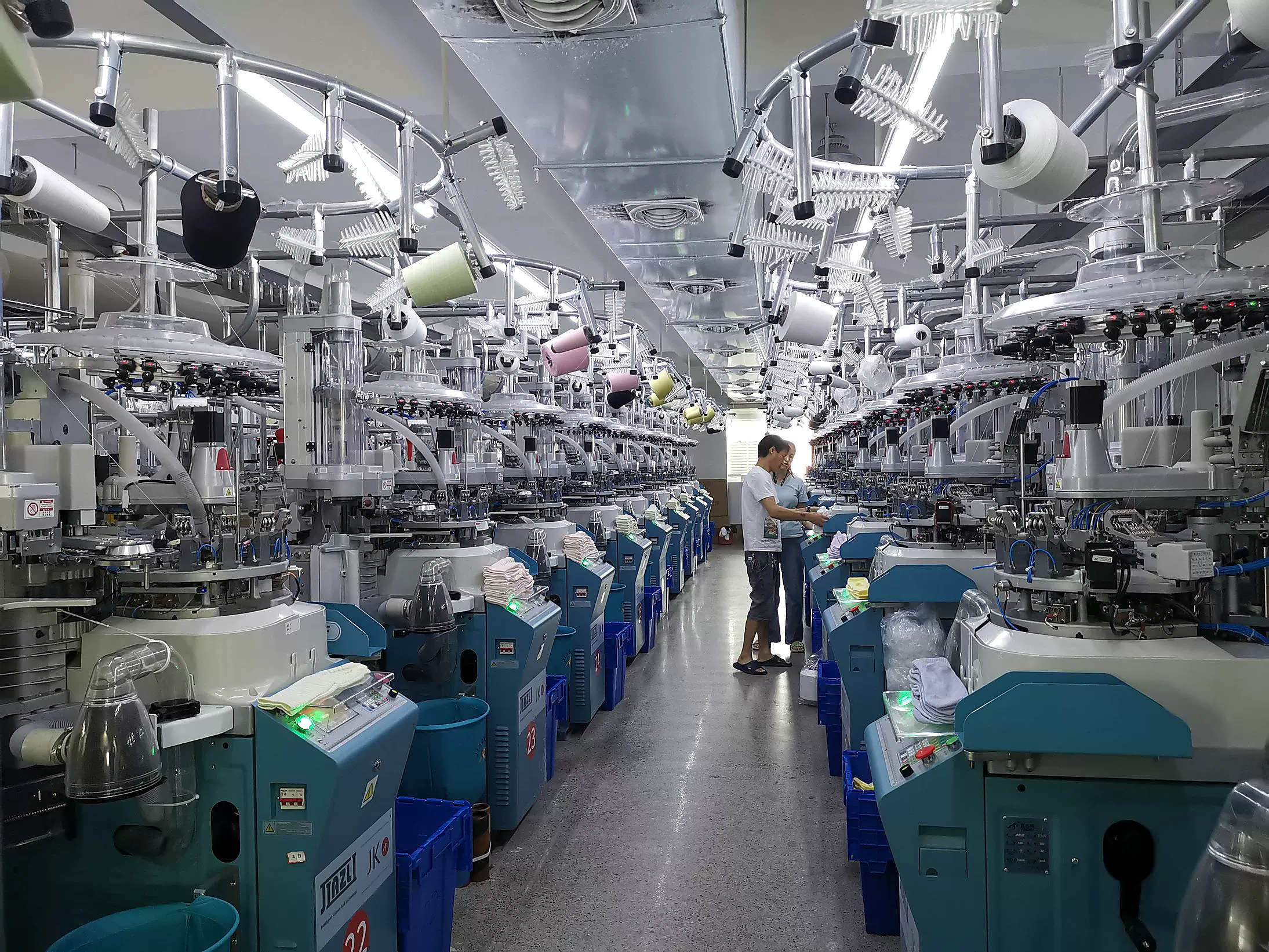 Sample Knitting in OEM sock manufacturing