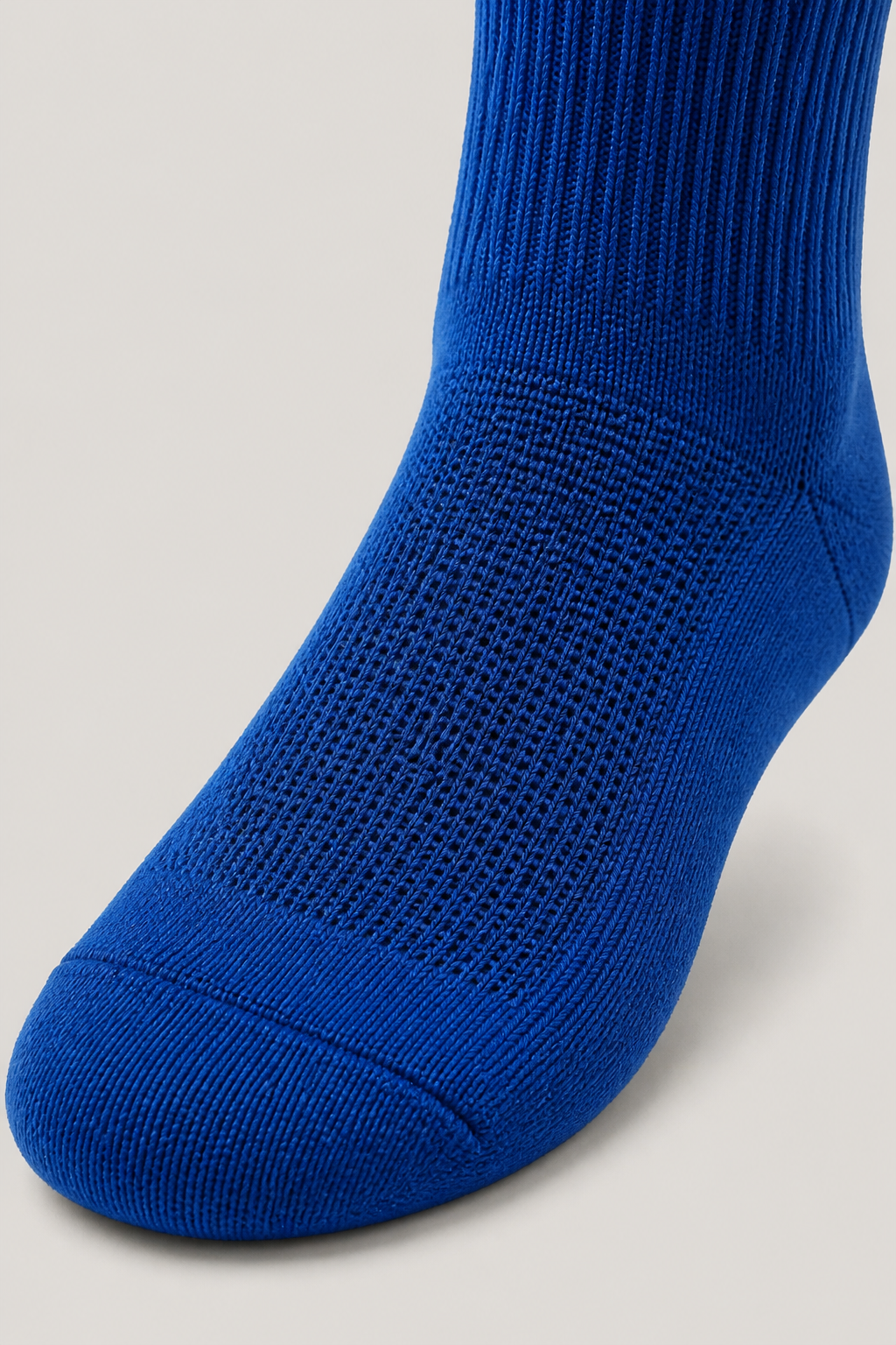 Breathable basketball sock instep mesh
